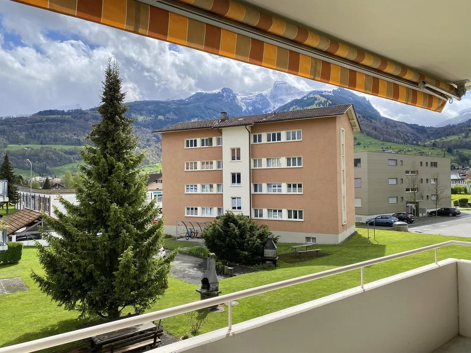 4.5-Zimmerwohnung an ruhiger und sonniger Lage