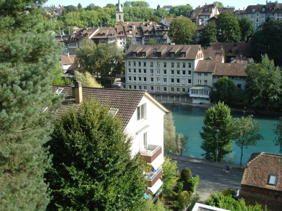 Wohntraum: 3.5-Zimmerwohnung mit Blick auf die Aare und das Berner ...