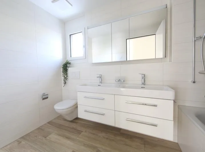 Appartement en attique lumineux avec buanderie privée