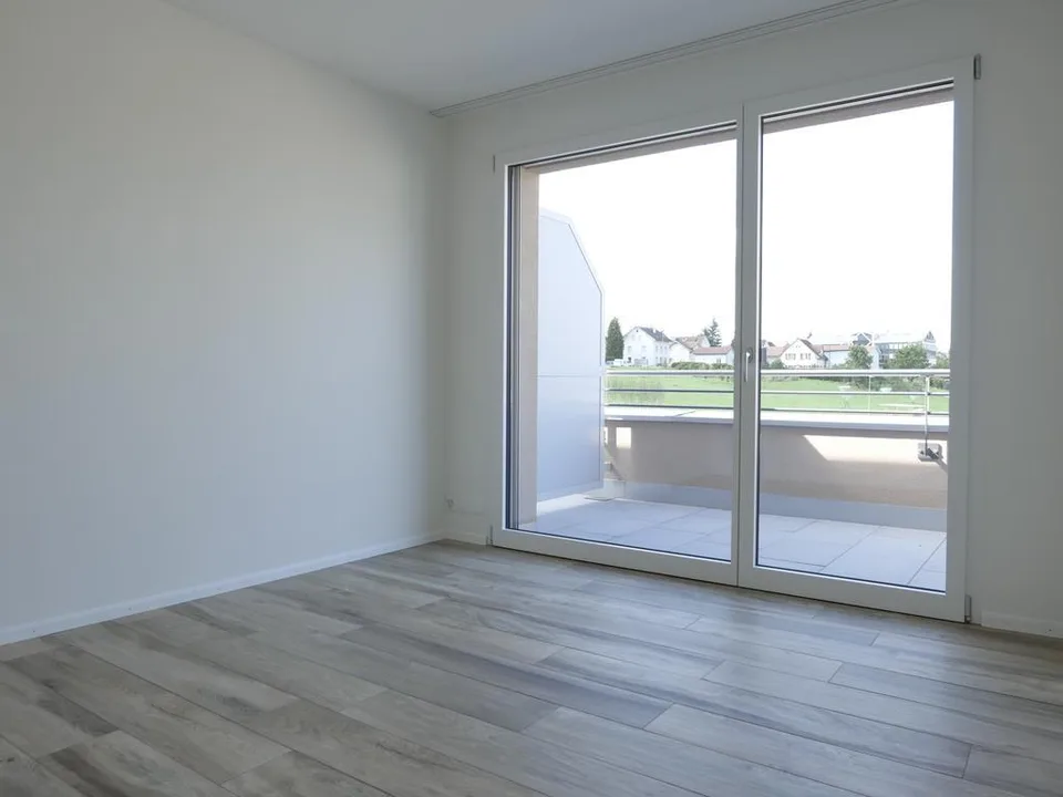 Appartement en attique lumineux avec buanderie privée
