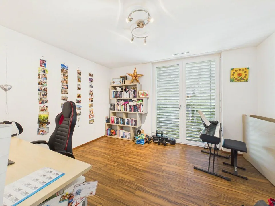 Grosszügig wohnen - 4.5-Zimmerwohnung mit 124 m² und grossem Balkon