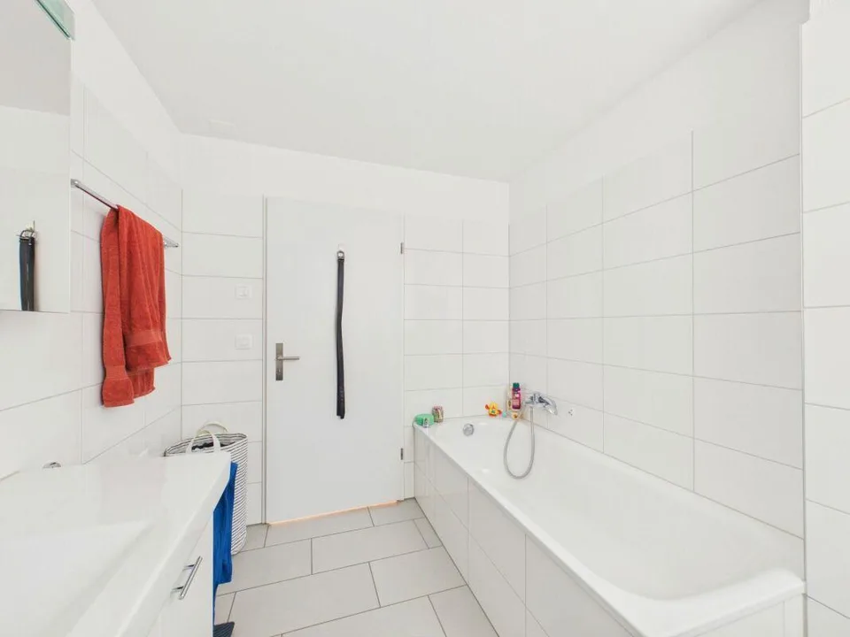 Grosszügig wohnen - 4.5-Zimmerwohnung mit 124 m² und grossem Balkon