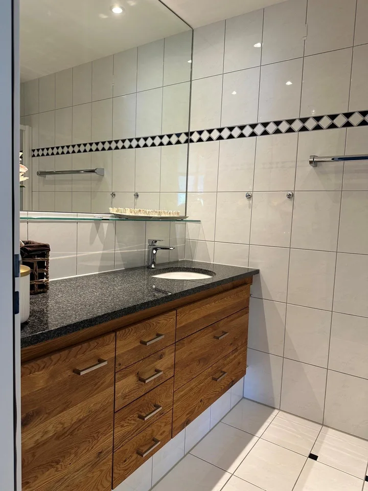 Exklusive 4.5 Zimmer Wohnung direkt am Vierwaldstättersee