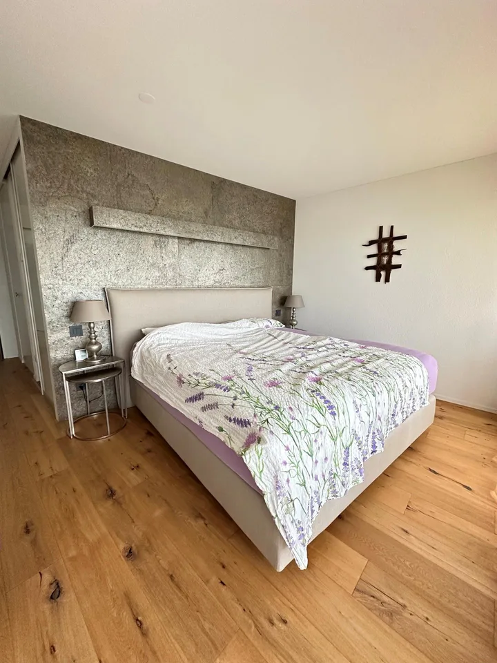 Exklusive 4.5 Zimmer Wohnung direkt am Vierwaldstättersee