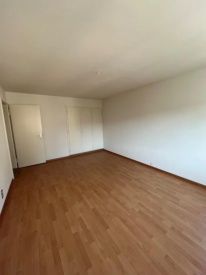 an sehr schöner Lage - 4.5 Zimmer Wohnung