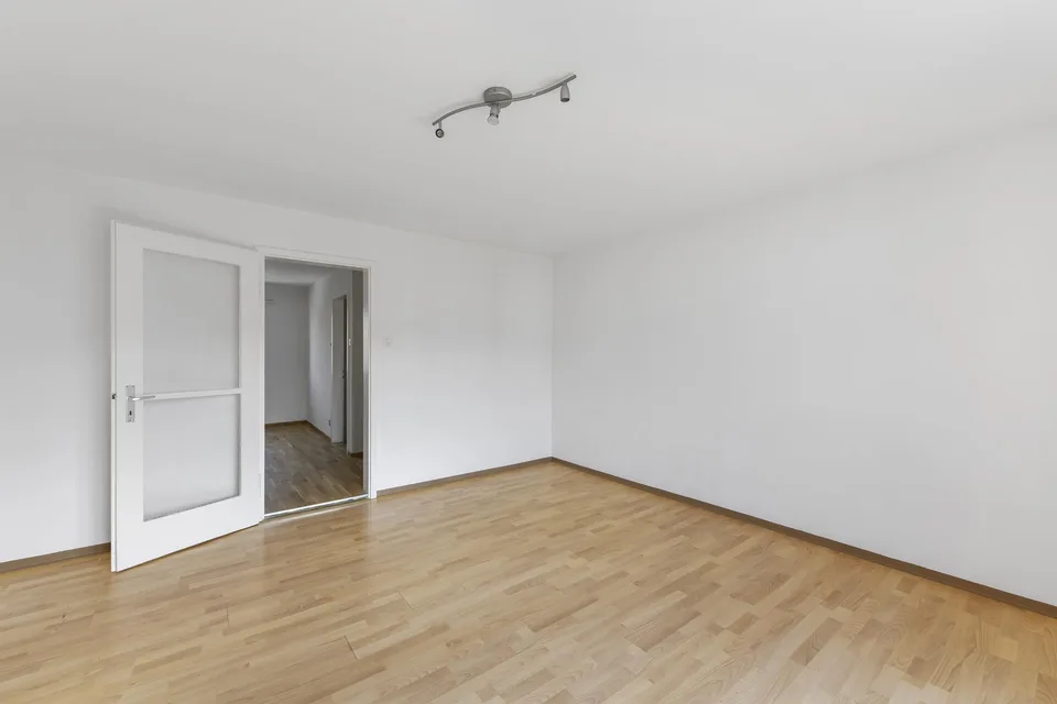an sehr schöner Lage - 4.5 Zimmer Wohnung
