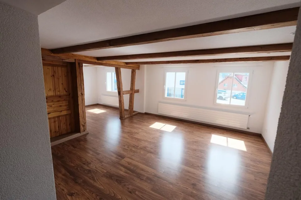 5-Zimmer Doppeleinfamilienhaus mit Sitzplatz – Ab sofort verfügbar