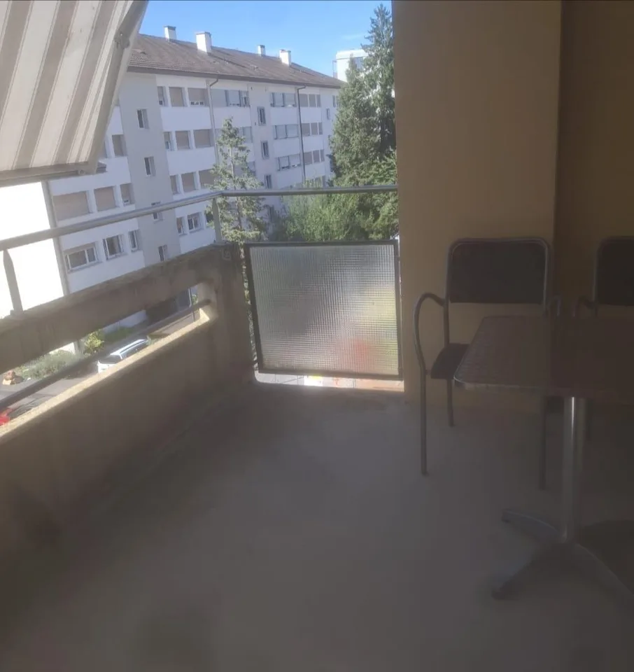 Eine schöne helle 2-Zimmerwohnung mit Balkon im «Breitsch» - top Lage!