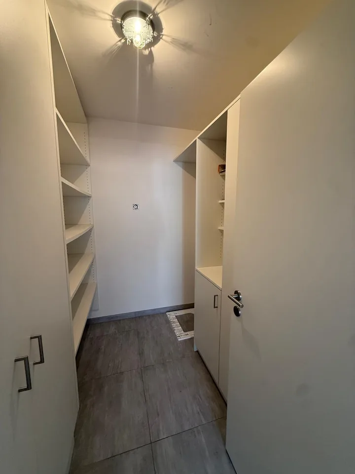 Tolle 4.5-Zimmer-Wohnung im Eigentumsstandard zu vermieten