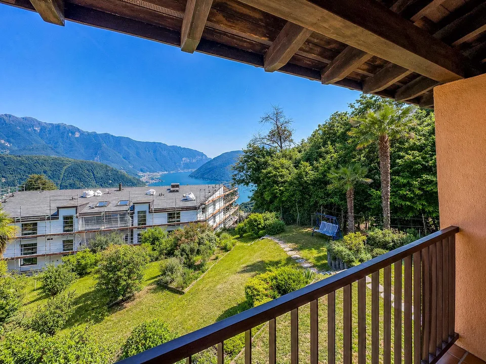 Casa unifamiliare vista lago a Carona