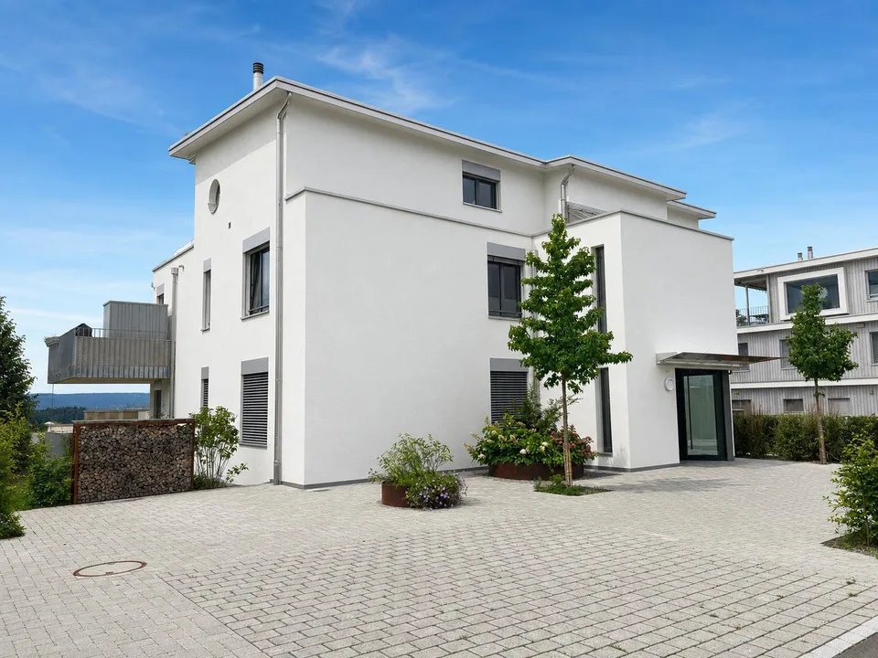 Einzigartige 3.5-Zimmer-Attika-Maisonette-Wohnung mit Weitsicht auf...