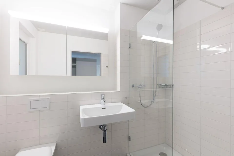Abitare moderno con flair di cortile interno - appartamento 2.5 locali a Ostermundigen
