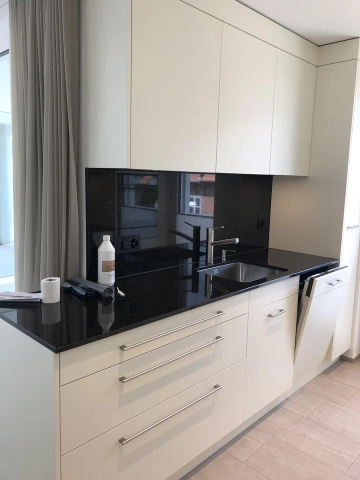 Moderne 4.5 Zimmer Wohnung in Rhäzüns (inkl. Tiefgaragenparkplatz)