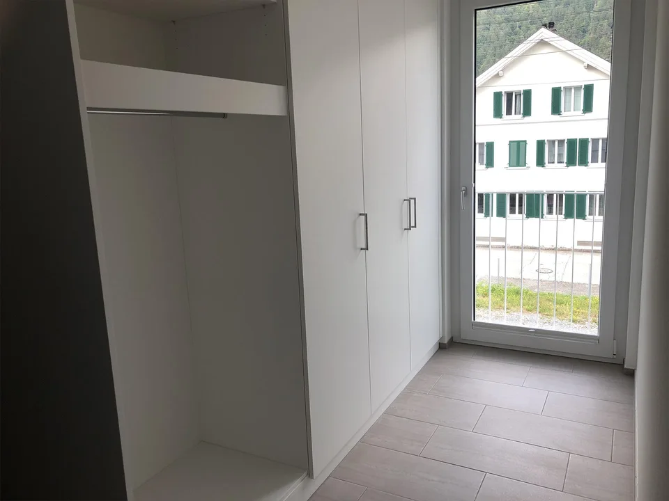 Moderne 4.5 Zimmer Wohnung in Rhäzüns (inkl. Tiefgaragenparkplatz)
