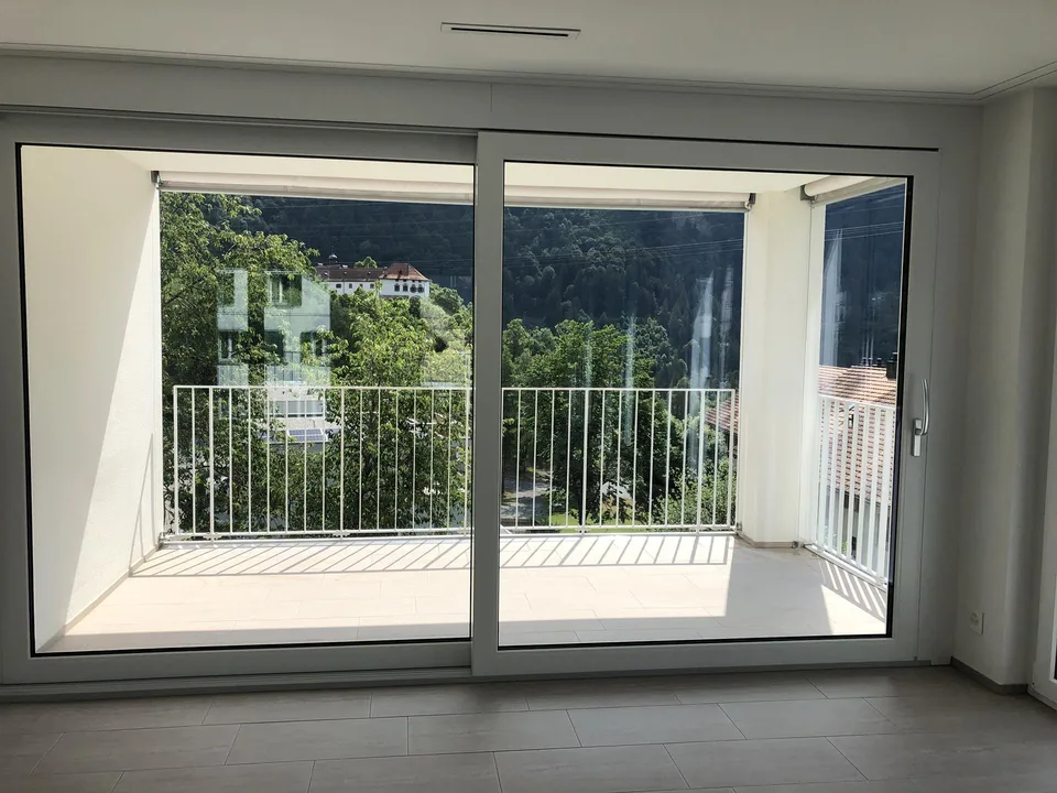 Moderne 4.5 Zimmer Wohnung in Rhäzüns (inkl. Tiefgaragenparkplatz)
