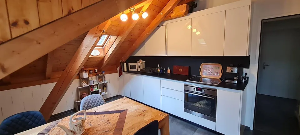 2.5-Zimmer-Dachwohnung in Amsteg zu vermiete