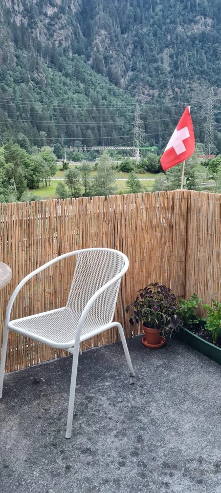 2.5-Zimmer-Dachwohnung in Amsteg zu vermiete