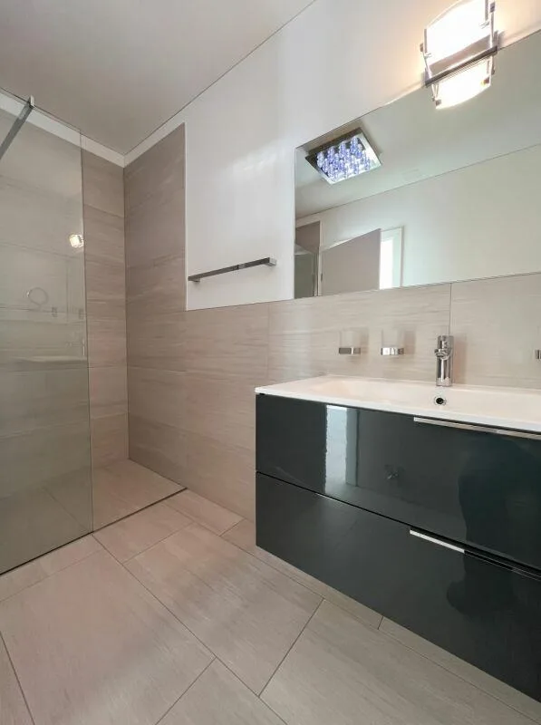 Locarno esclusivo 3.5 locali con spaziosa terrazza e possibilità seconda residenza
