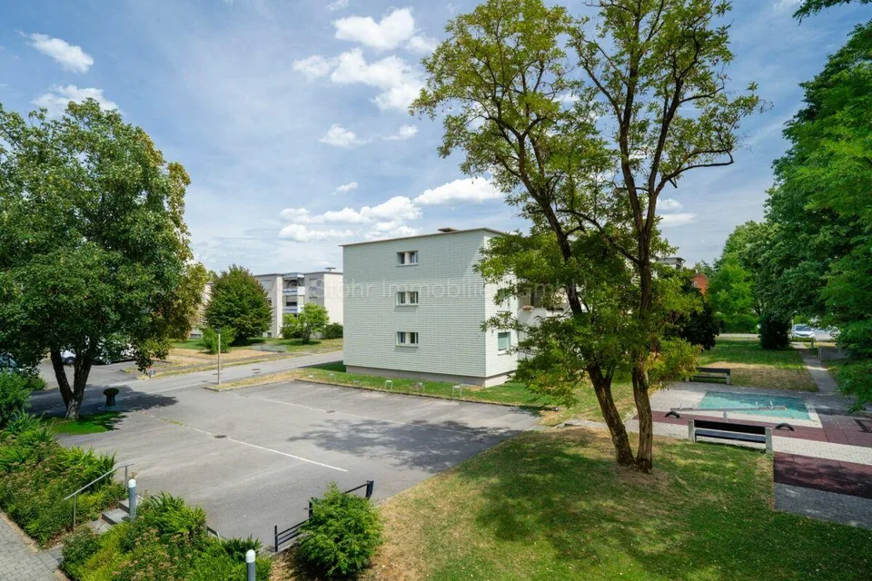 3.5 Room Apartment with Potential in Seuzach
