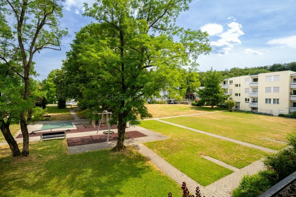 3.5 Room Apartment with Potential in Seuzach