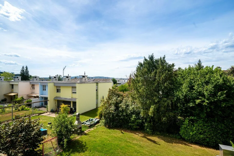 3.5 Room Apartment with Potential in Seuzach