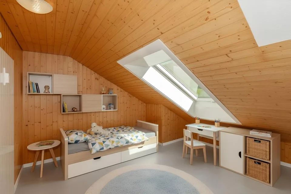5.5-Zimmer-Maisonettewohnung mit sonnigem Balkon und moderner Ausstattung