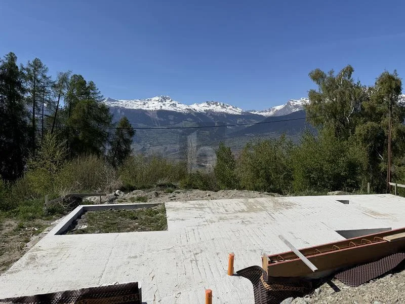 ARCHITECT-DESIGNED CHALET NEW - PRIVILEGED LOCATION