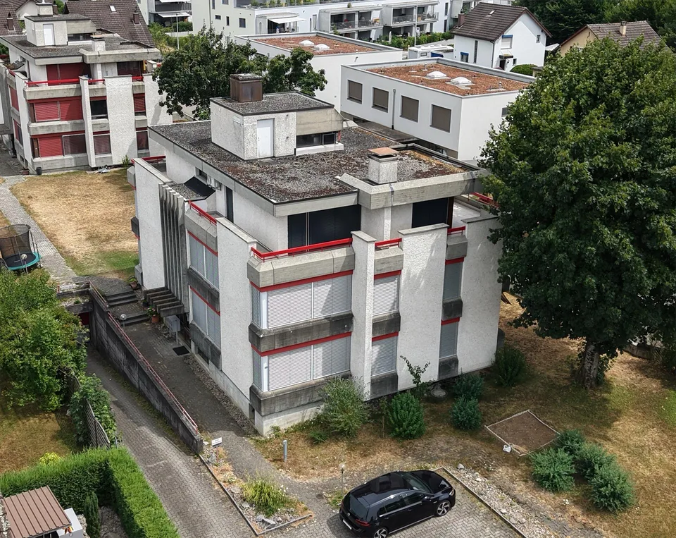 3.5-Zimmer-Attikawohnung  - 2026 renoviert mit grosser Rundum-Terrasse