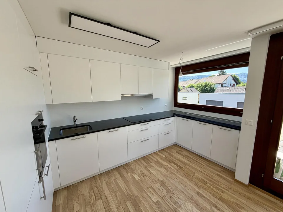 3.5-Zimmer-Attikawohnung  - 2026 renoviert mit grosser Rundum-Terrasse