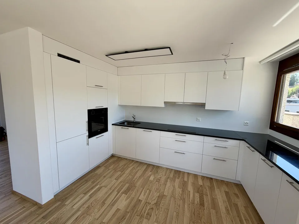 3.5-Zimmer-Attikawohnung  - 2026 renoviert mit grosser Rundum-Terrasse