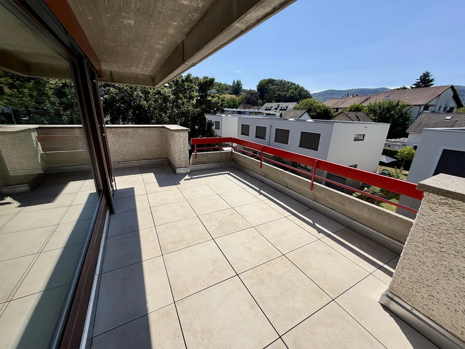 3.5-Zimmer-Attikawohnung  - 2026 renoviert mit grosser Rundum-Terrasse
