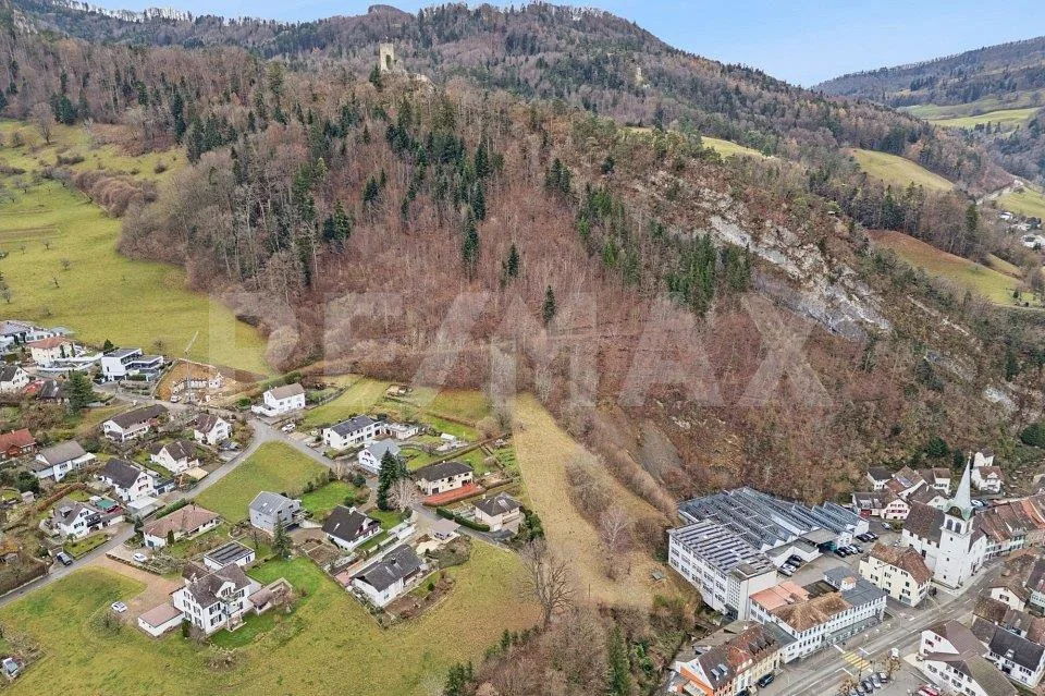 Bauland in Hanglage an attraktiver Wohnlage