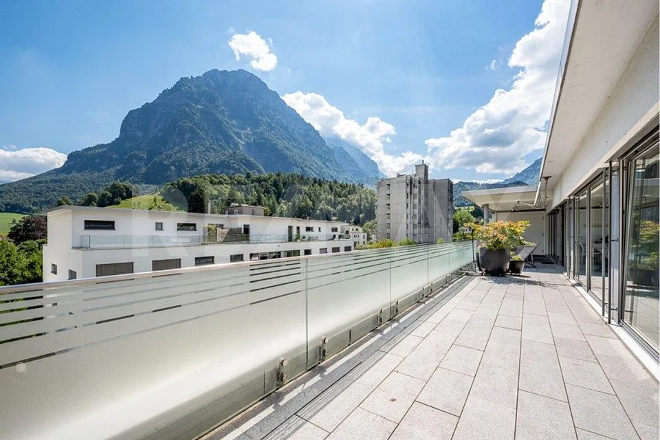 Exclusive 4.5-room attic apartment with breathtaking views