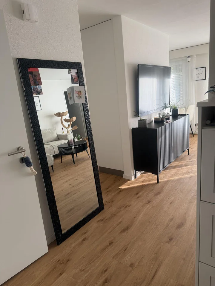 Helle 2.5 Zimmer-Wohnung mit eigenem Gartensitzplatz
