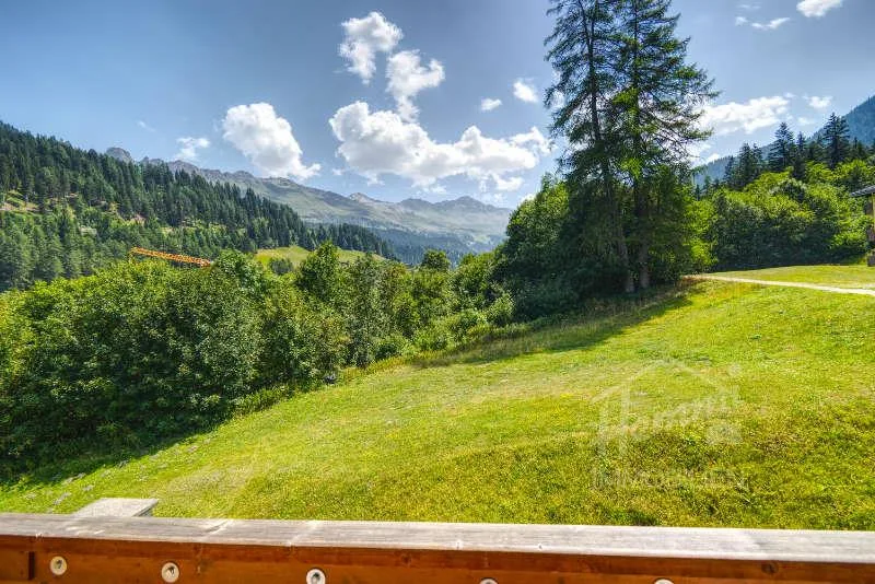 Ruhige Ferienwohnung – Ihr Traumzuhause in den Bündner Bergen