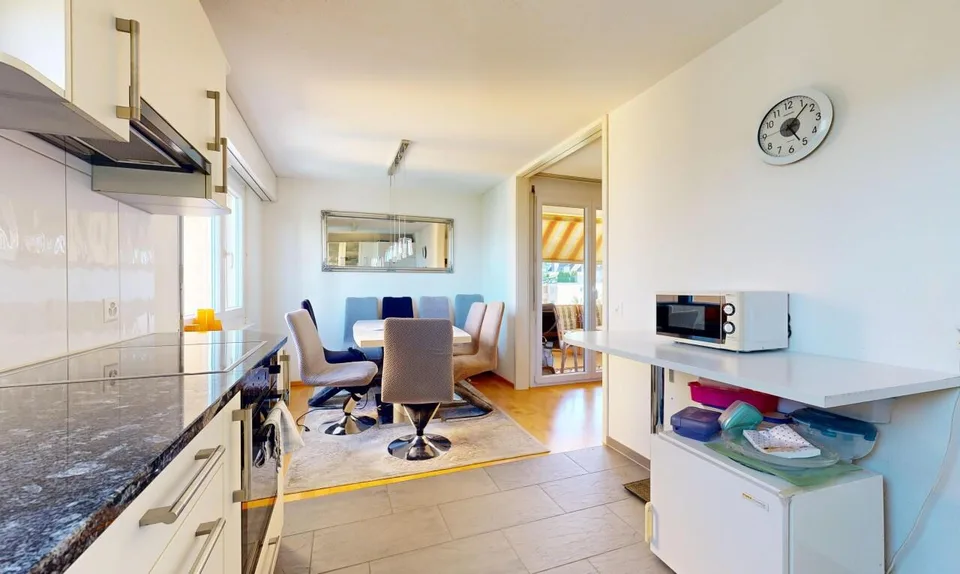 Appartement attractif de 3,5 pièces avec vue partielle sur le lac à Horgen