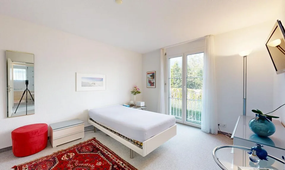 Altersgerechte und grosszügige Wohnung an ruhiger Lage