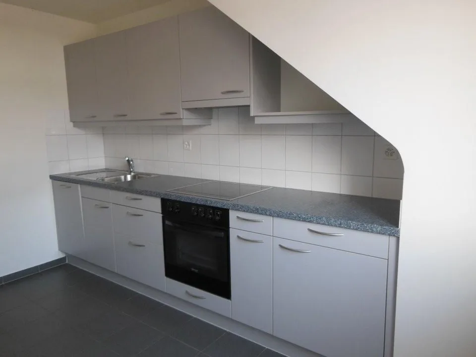 Hübsche Dach-Wohnung an zentraler Lage in Bern