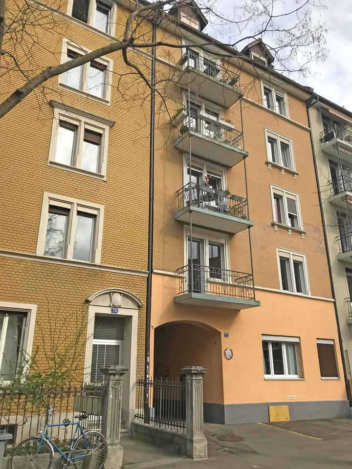 Kleiner Parkplatz an zentraler Lage