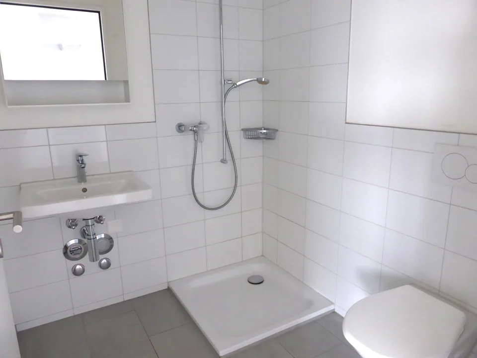 Helle 2.5 Zimmerwohnung im 3. OG