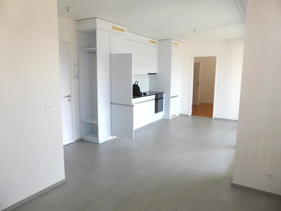 Helle 2.5 Zimmerwohnung im 3. OG