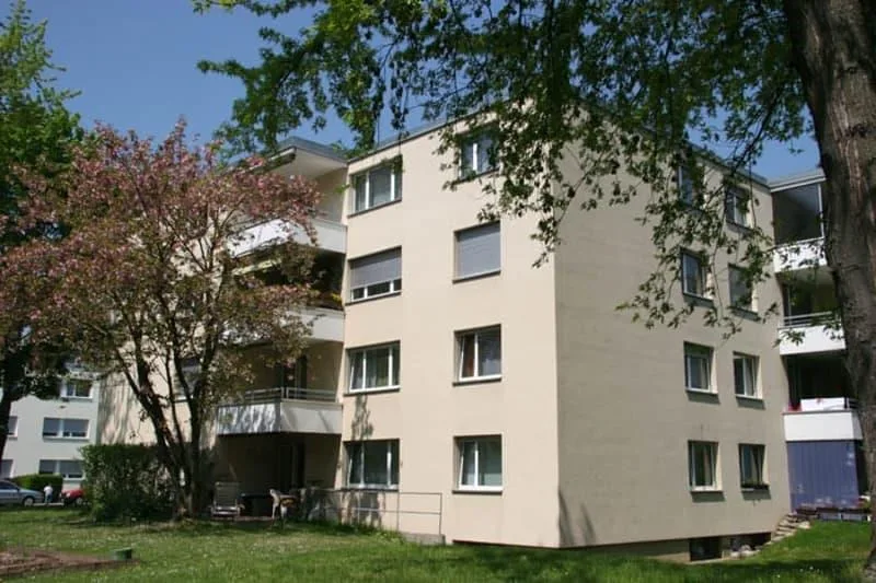 Einstellplätze per sofort oder nach Vereinbarung zu vermieten!