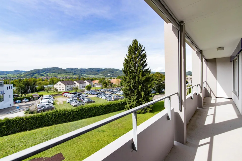 Attraktive 3.5-Zimmerwohnung an der Bifangstrasse 12 in Schinznach-Bad
