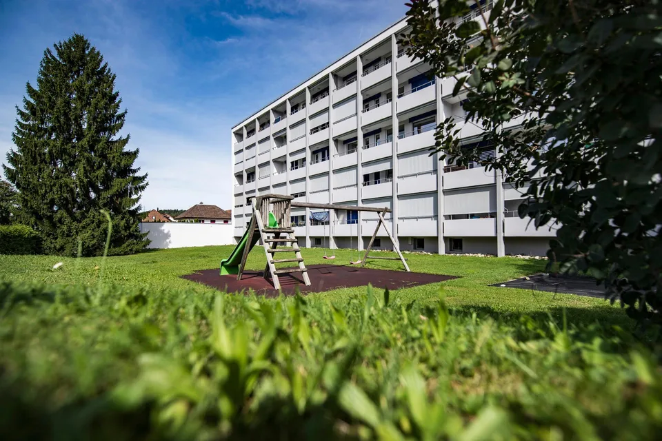 Attraktive 3.5-Zimmerwohnung an der Bifangstrasse 12 in Schinznach-Bad
