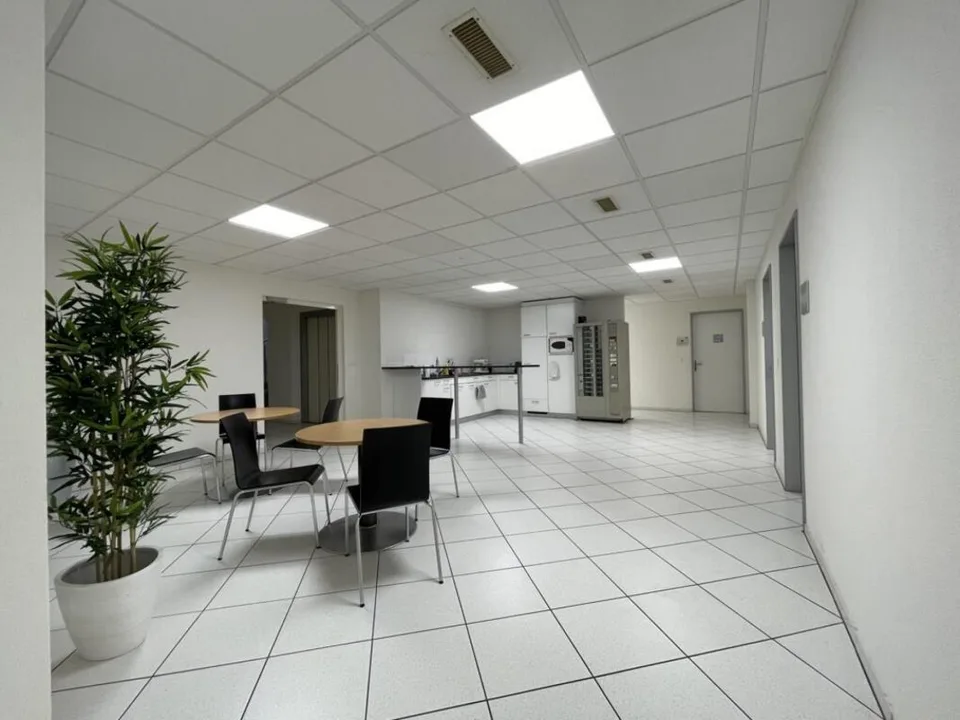 Einzelbüro in idealer Lage in Zug - Perfekt für Ihr Unternehmen