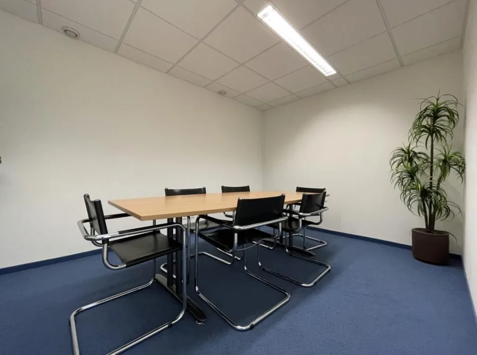Einzelbüro in idealer Lage in Zug - Perfekt für Ihr Unternehmen