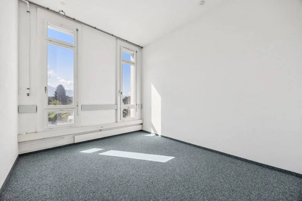 Klein, hell, flexibel: Bürofläche an Top-Lage in Heerbrugg