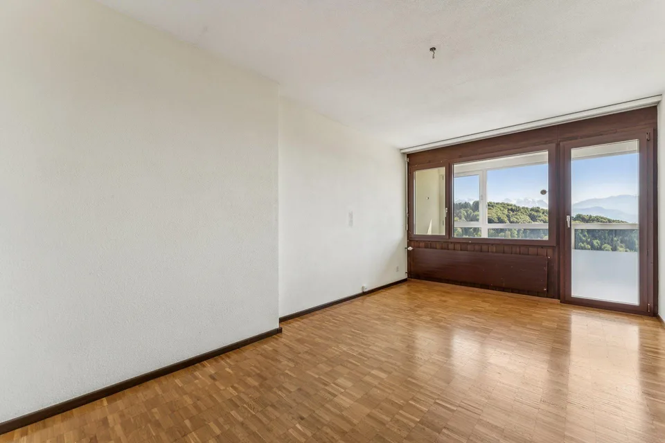 5.5-Zimmer-Einfamilienhaus mit Pool und traumhafter Panoramasicht