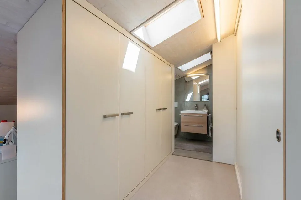 Exklusives Penthouse im obersten Stockwerk mit zwei Terrassen, überwiegend offener Grundriss mit rund 181 m2