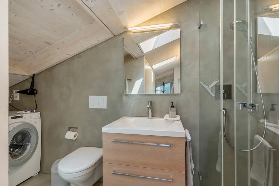 Exklusives Penthouse im obersten Stockwerk mit zwei Terrassen, überwiegend offener Grundriss mit rund 181 m2